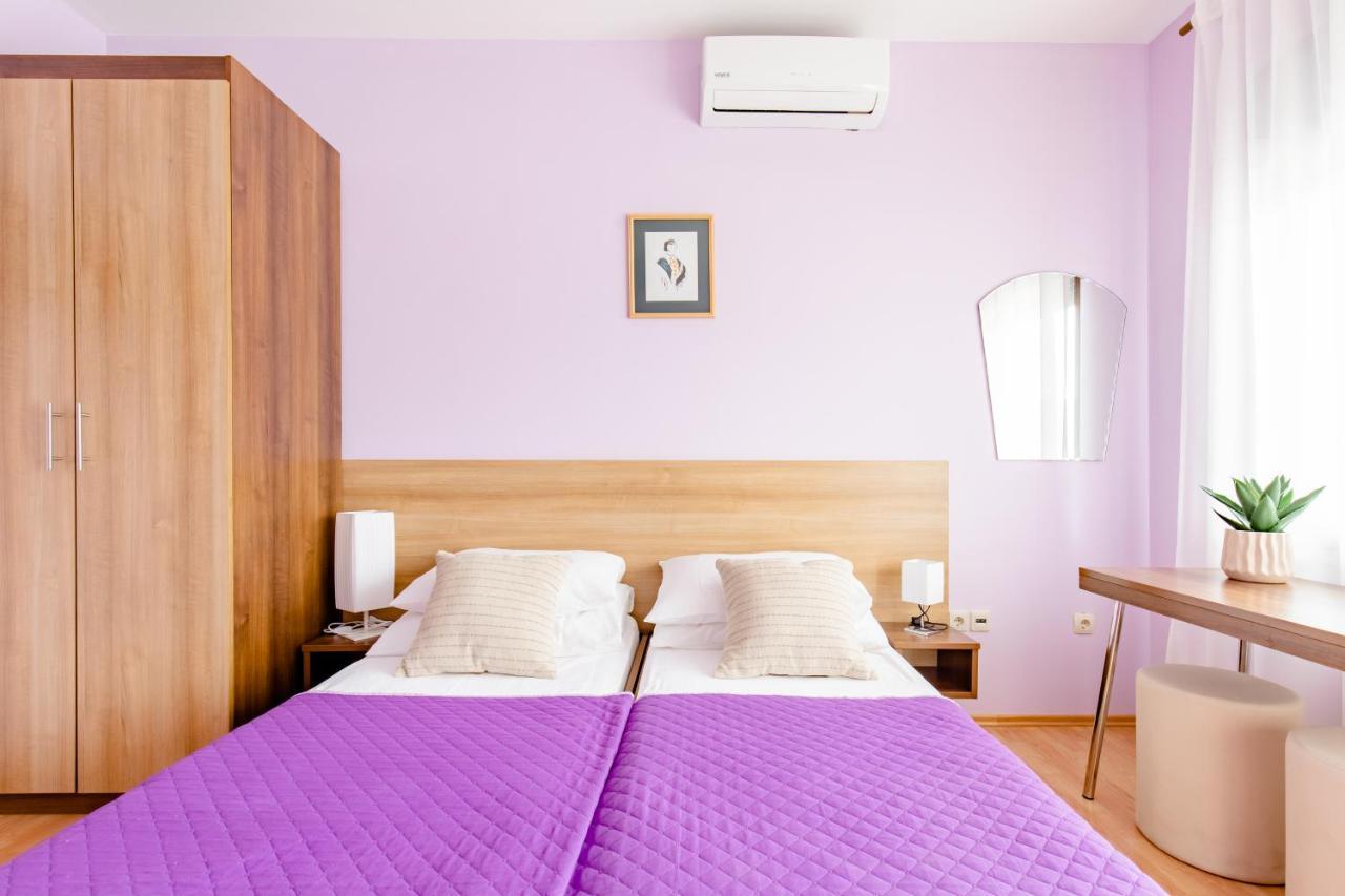 Apartments Mara Kaštela Екстериор снимка